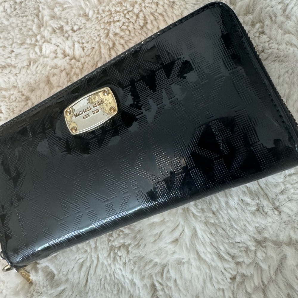 Michael kors Wallet: